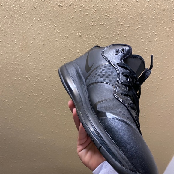 Lebron 8 lows - Picture 2 of 8